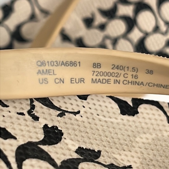 COACH Size 8B Womens Flip Flops Black Khaki, Amel Rubber/SIG C Thong Sandals - Picture 7 of 8